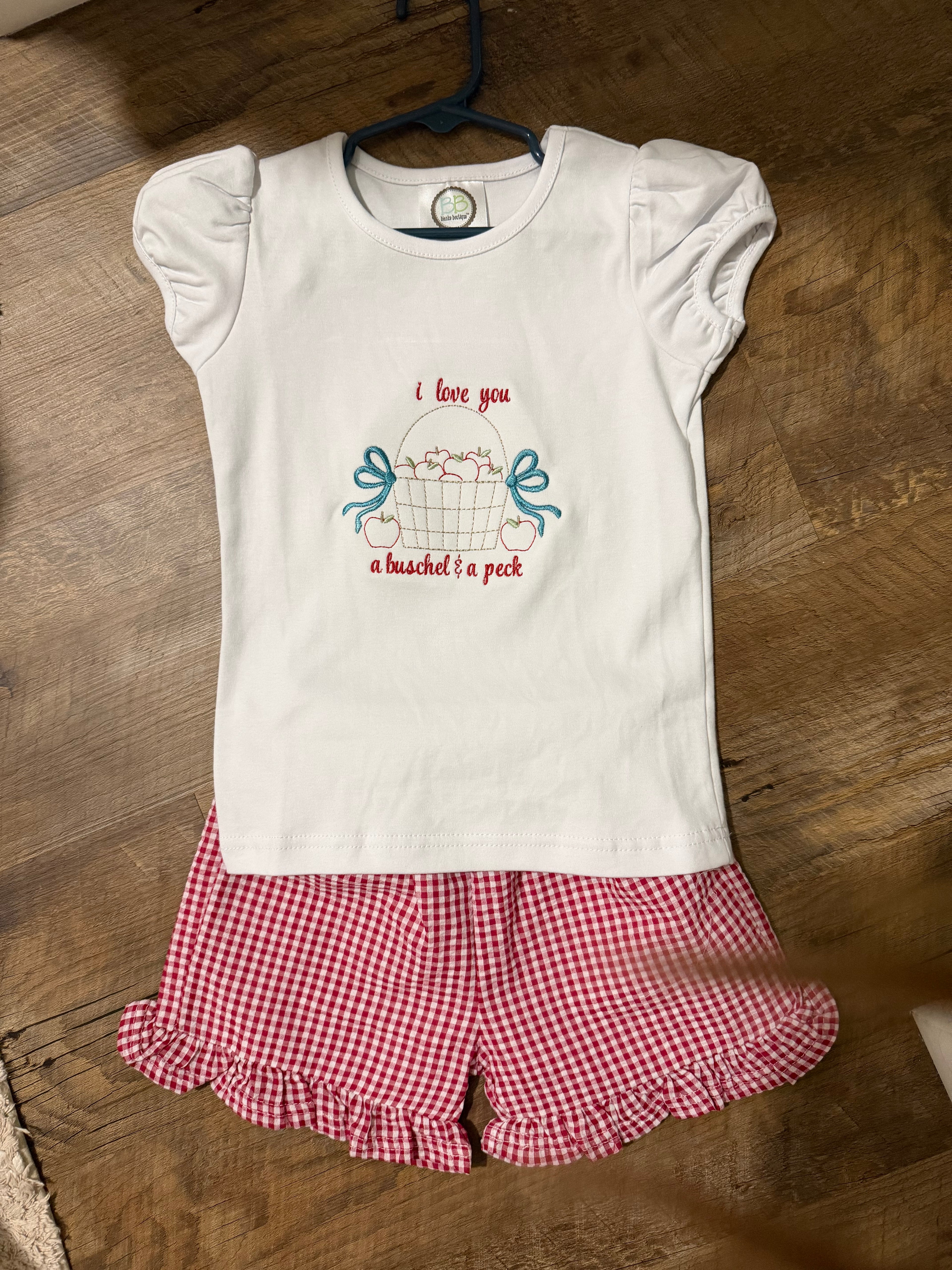 Girl’s I Love You a Buschel & a Peck Set