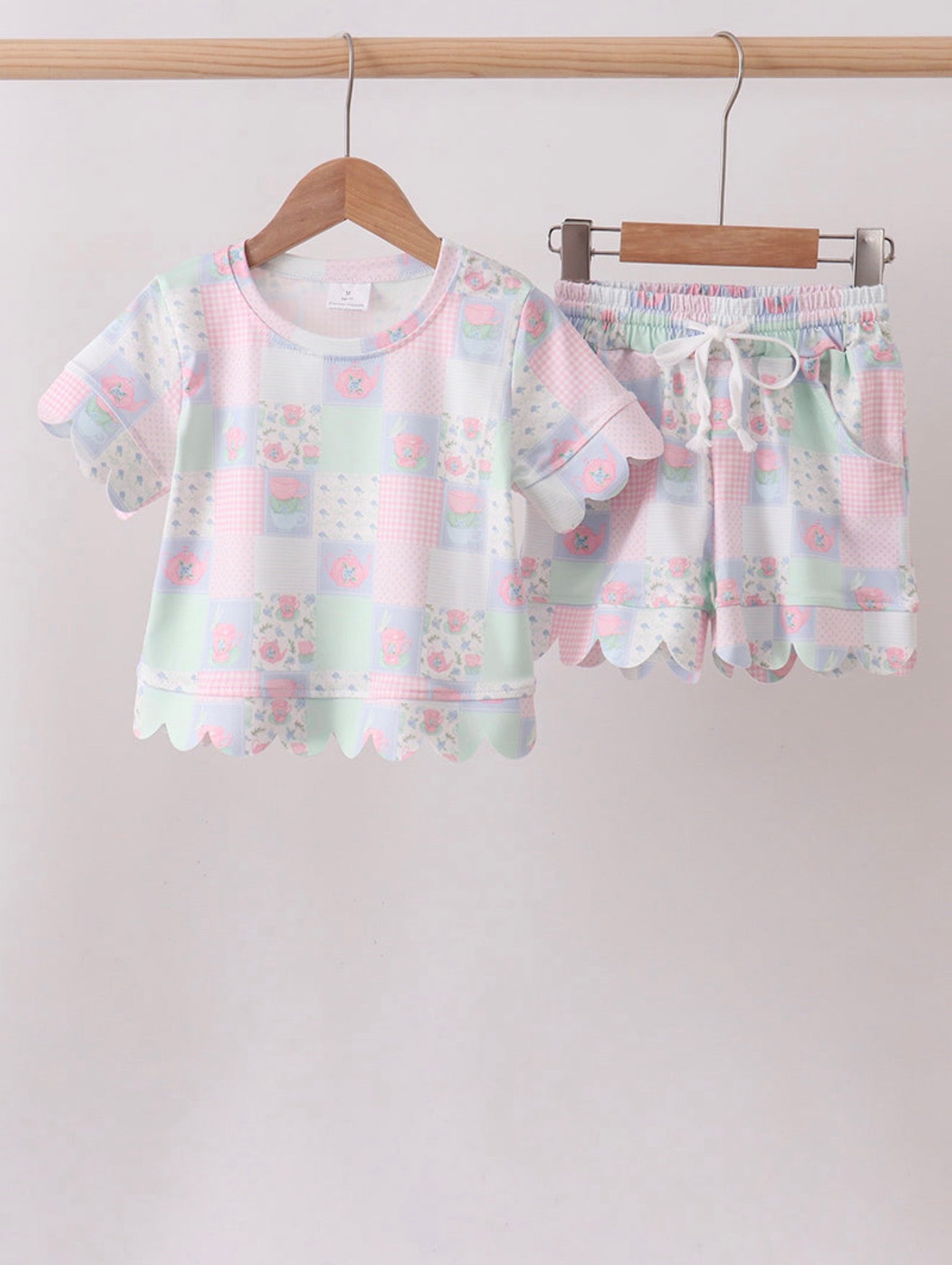 Pink Patchwork Scalloped Shorts Set